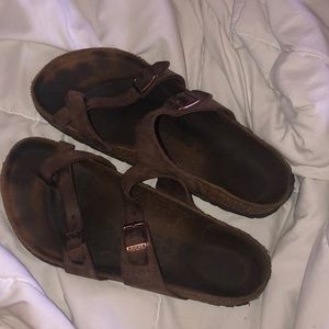 dark brown birkenstock’s